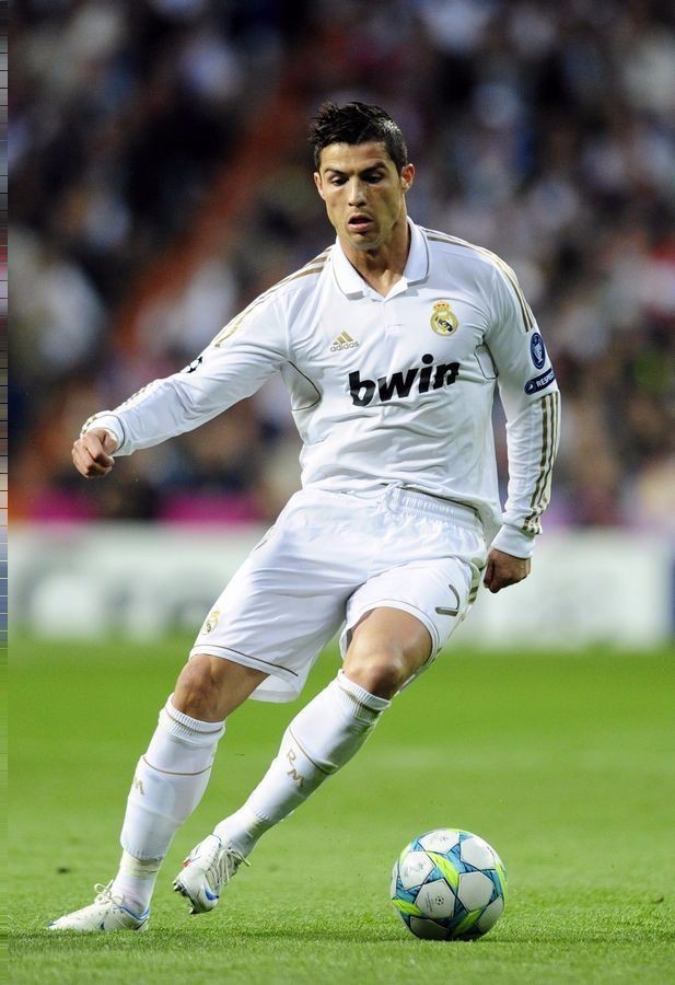 邵佳一执掌国足3把火：体能、纪律、数据，混日子球员的好日子到头了！（邵佳一挂帅国足出台三大举措：体能、纪律、数据全面强化，混日子者难立足）