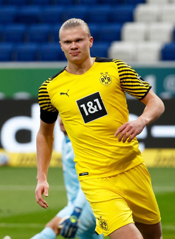 德尚：于帕是最好的后卫之一，他是否续约对法国队都没问题（德尚：于帕是顶级后卫，续约与否都不影响法国队）