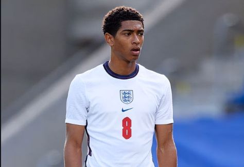 塔利亚菲科：不认为与梅西的对比会影响马斯坦托诺，他很专注（塔利亚菲科：与梅西的比较不会影响马斯坦托诺，他依然十分专注）