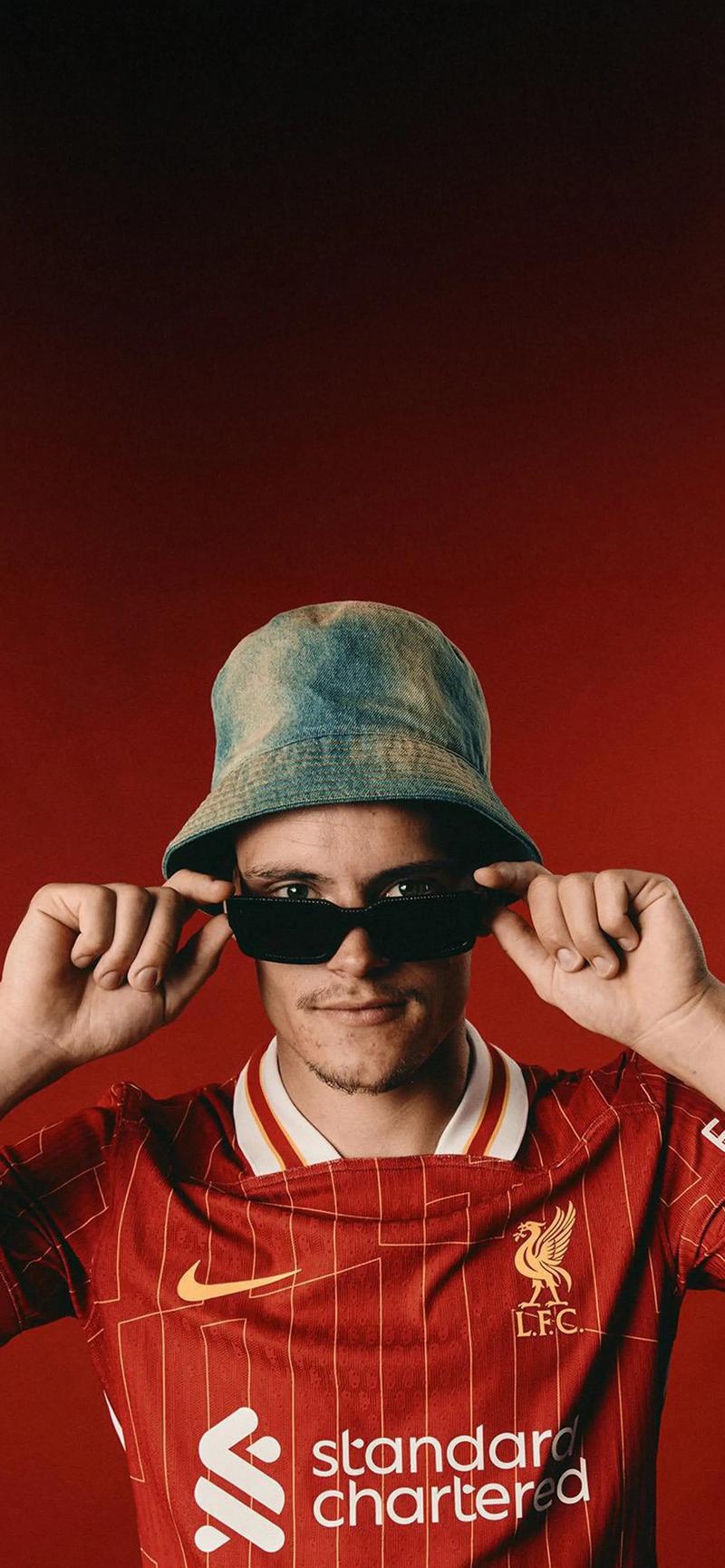 裤袜：C罗和姆巴佩的不同？C罗求胜欲更强；我可能38或39岁退役（裤袜谈C罗与姆巴佩差异：C罗求胜心更强，或在38至39岁挂靴）