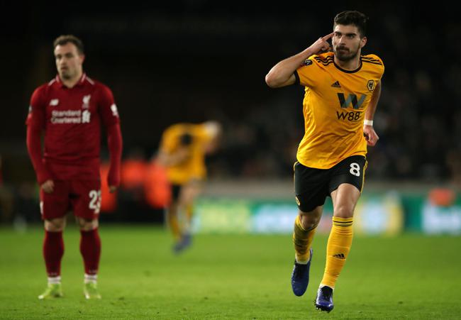 眼眶塌陷！赵鸿刚拳击生涯或终结，转型还是再战成艰难抉择（眼眶重伤，赵鸿刚拳击生涯或告终：转型抑或再战成两难选择）