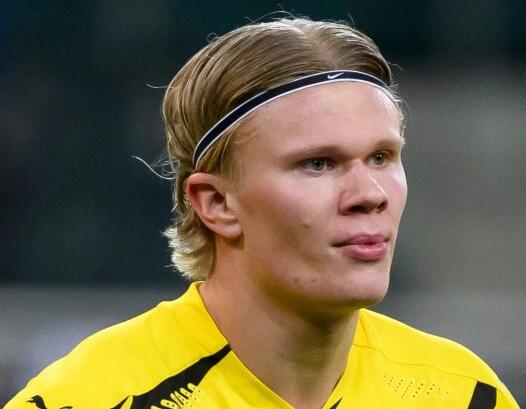 穆勒：留胡子是想尝试不同的造型，队友们很喜欢我的络腮胡（穆勒谈留胡子：想换换造型，队友都很喜欢我的络腮胡）